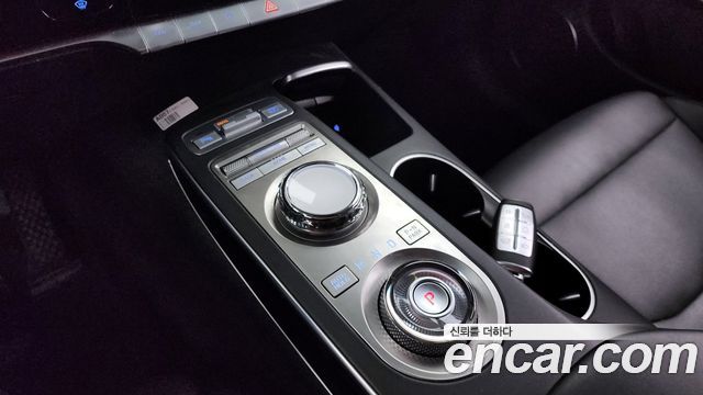Genesis GV70 2021 — photo 9