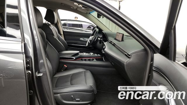 Genesis GV70 2021 — photo 11