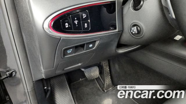 Genesis GV70 2021 — photo 18