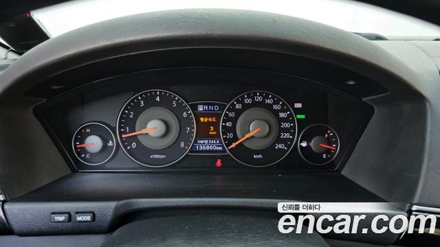 Kia OPIRUS 2011 — photo 8