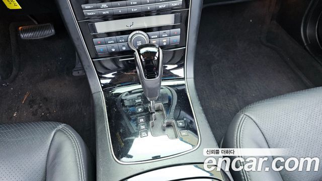 Kia OPIRUS 2011 — photo 9