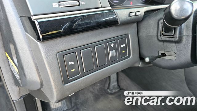 Kia OPIRUS 2011 — photo 16