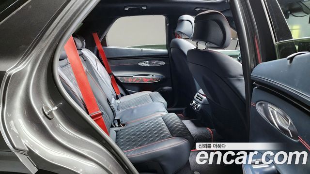 Genesis GV70 2022 — photo 12