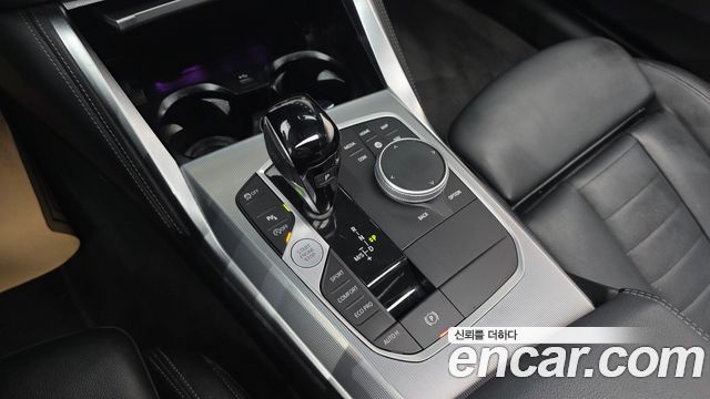 BMW 4-Series 2023 — photo 9