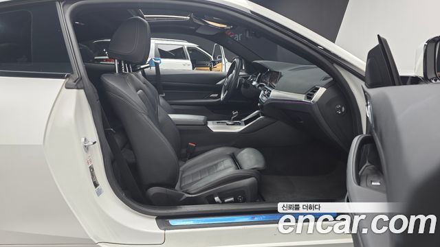 BMW 4-Series 2023 — photo 10