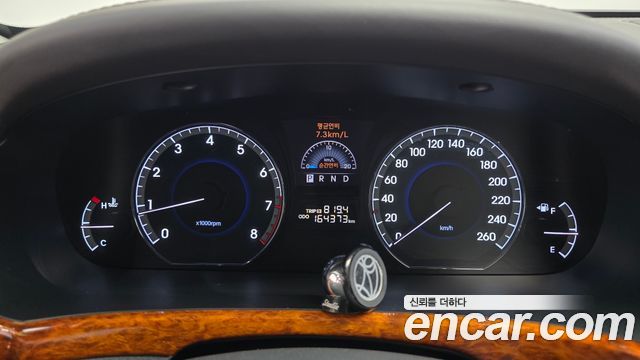 Hyundai Equus 2010 — photo 8