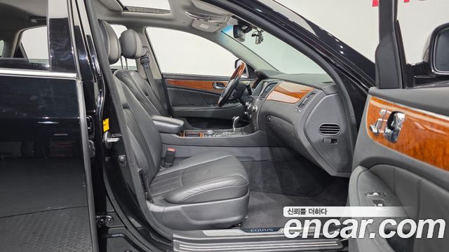 Hyundai Equus 2010 — photo 11