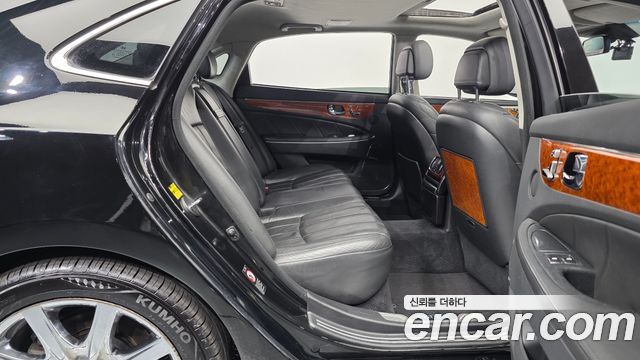 Hyundai Equus 2010 — photo 12