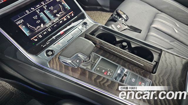 Audi A6 2022 — photo 9