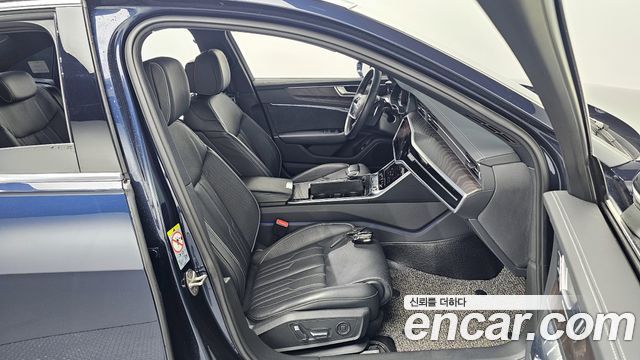 Audi A6 2022 — photo 12