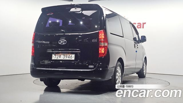 Hyundai Starex 2012 — photo 2
