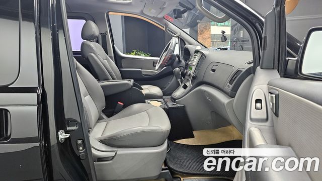 Hyundai Starex 2012 — photo 10
