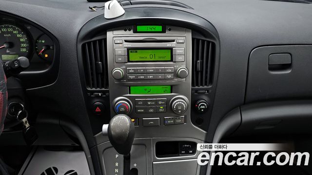 Hyundai Starex 2012 — photo 15