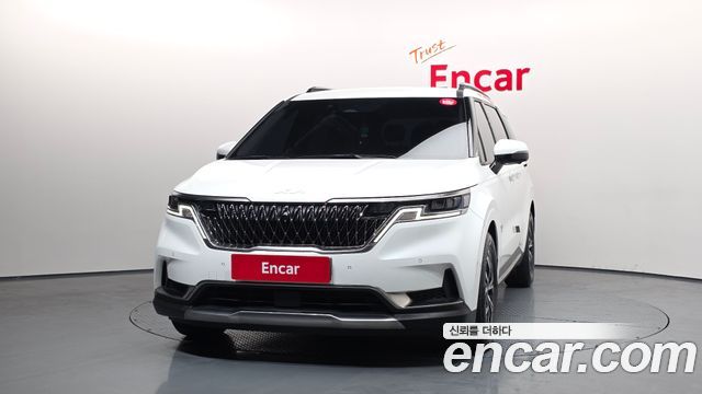 Kia Canival 2023 — photo 3