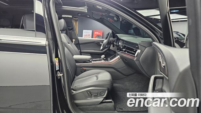 Audi Q7 2022 — photo 12