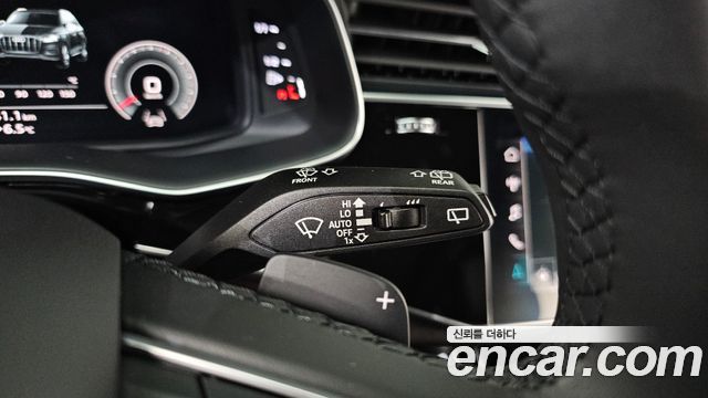 Audi Q7 2022 — photo 14