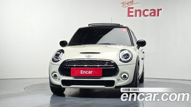 Mini Cooper 2020 — photo 3
