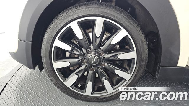 Mini Cooper 2020 — photo 5