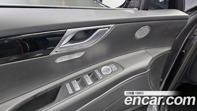 Genesis GV80 2020 — photo 14