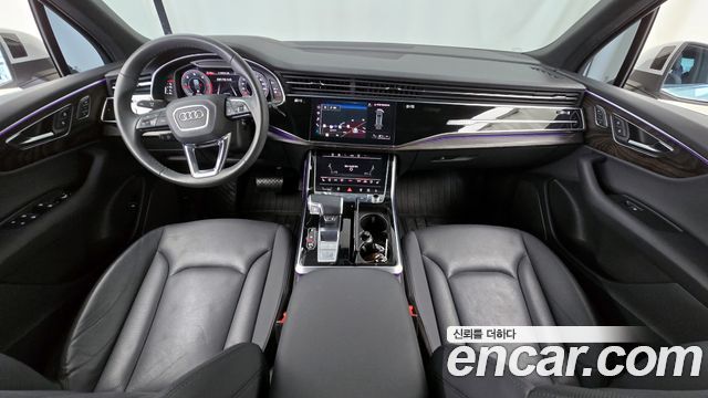 Audi Q7 2022 — photo 7