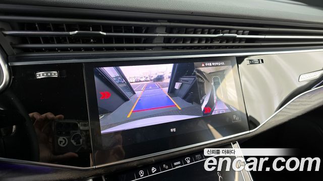 Audi Q7 2022 — photo 15