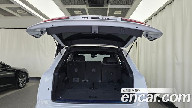 Audi Q7 2022 — photo 20