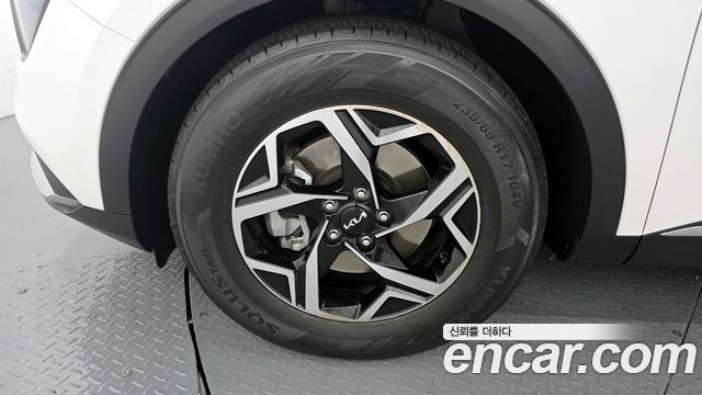Kia Sportage 2023 — photo 5