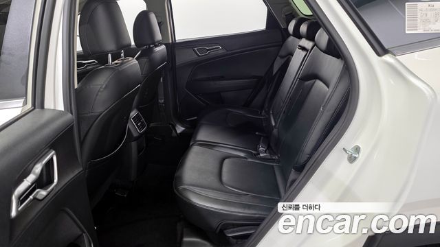 Kia Sportage 2023 — photo 11