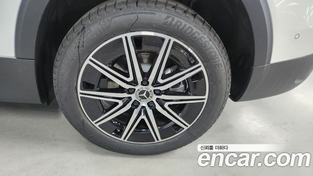 Mercedes-Benz EQB 2026 — photo 5