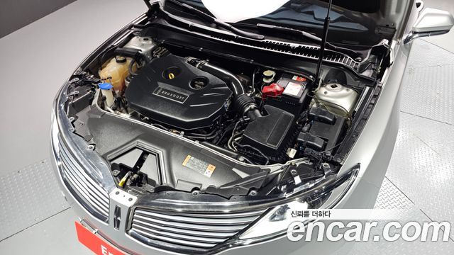 Lincoln MKZ 2015 — photo 6