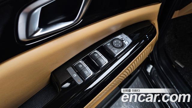 Kia Canival 2021 — фото 17