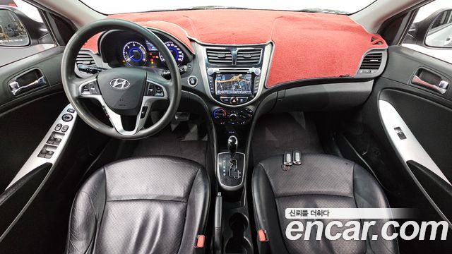 Hyundai Accent 2012 — photo 7