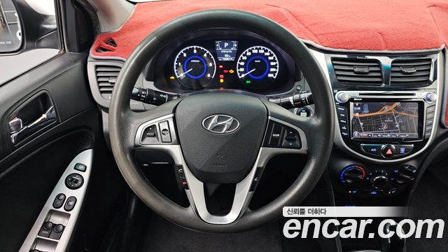 Hyundai Accent 2012 — photo 14