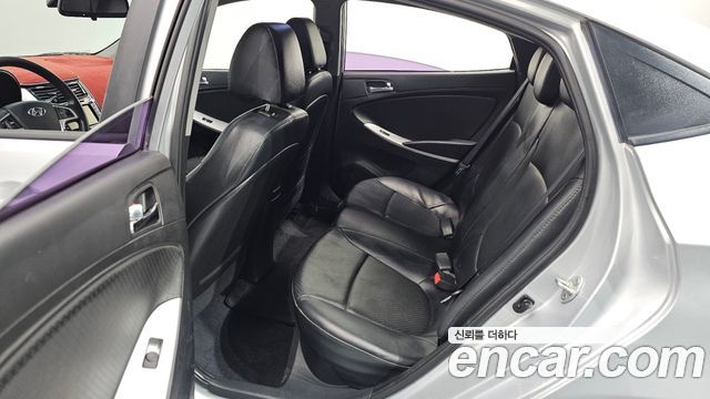 Hyundai Accent 2012 — photo 19