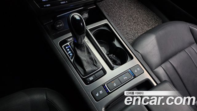 Hyundai Genesis 2015 — photo 9