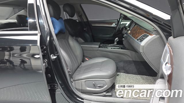 Hyundai Genesis 2015 — photo 11