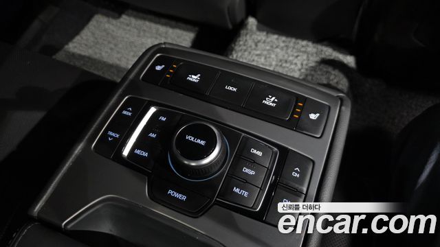 Hyundai Genesis 2015 — photo 17