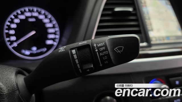 Hyundai Genesis 2015 — photo 18