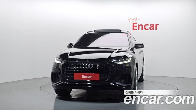 Audi Q8 2023 — photo 3