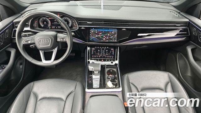 Audi Q8 2023 — photo 7