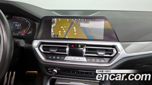 BMW 4-Series 2021 — photo 14