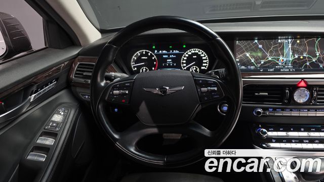 Genesis EQ900 2018 — photo 13