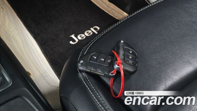 Jeep Wrangler 2019 — photo 19