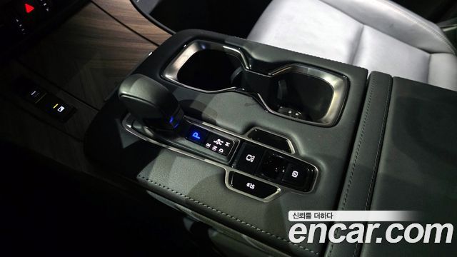 Lexus LM 2025 — photo 9