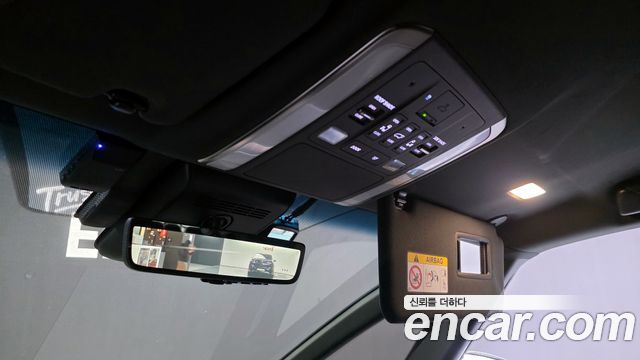 Lexus LM 2025 — photo 17