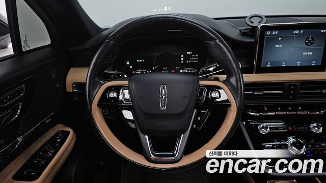 Lincoln Corsair 2021 — photo 13