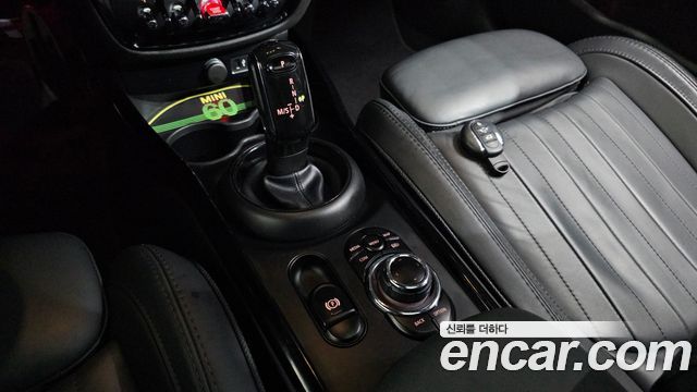 Mini Clubman 2023 — photo 9