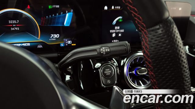 Mercedes-Benz GLA-Class 2023 — photo 6