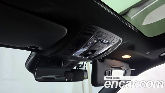 Mercedes-Benz GLA-Class 2023 — photo 17