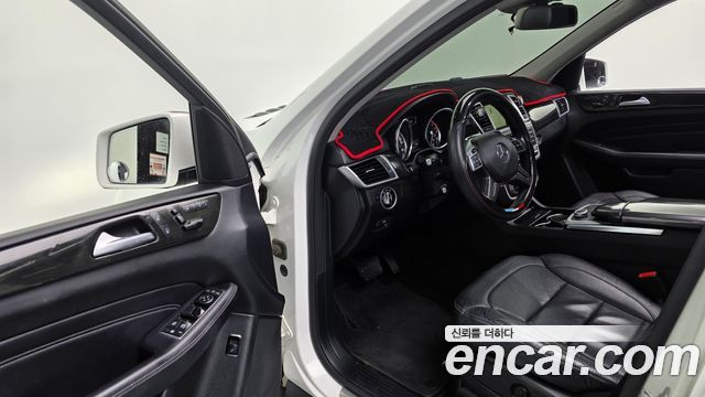 Mercedes-Benz M-class 2015 — photo 12